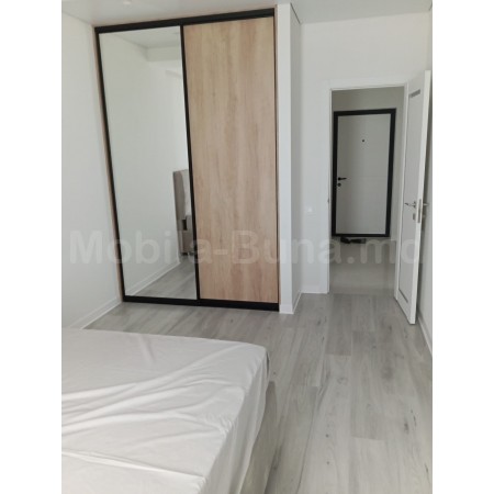 Двери-купе для встроенного шкафа 